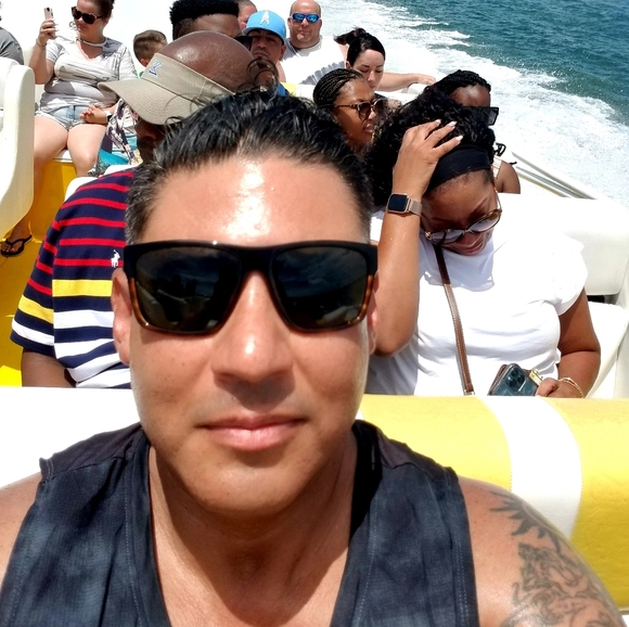 Meet your Posher, Benjamindmartinez - Picture 3 of 16